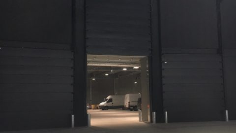 Portes coulissantes verticales acoustiques - The Copenhagen Royal Arena