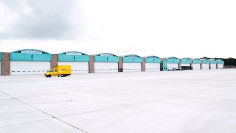 Einbruchhemmende Hangartore – Protec Industrial Doors Abbildung eines einbruchhemmenden Hangartors für Hochsicherheitsanwendungen, geliefert von Protec Industrial Doors