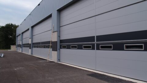 Große Sicherheitstüren – Protec Industrial Doors Abbildung einer großen Sicherheitstür für Hochrisikoeinrichtungen, geliefert von Protec Industrial Doors